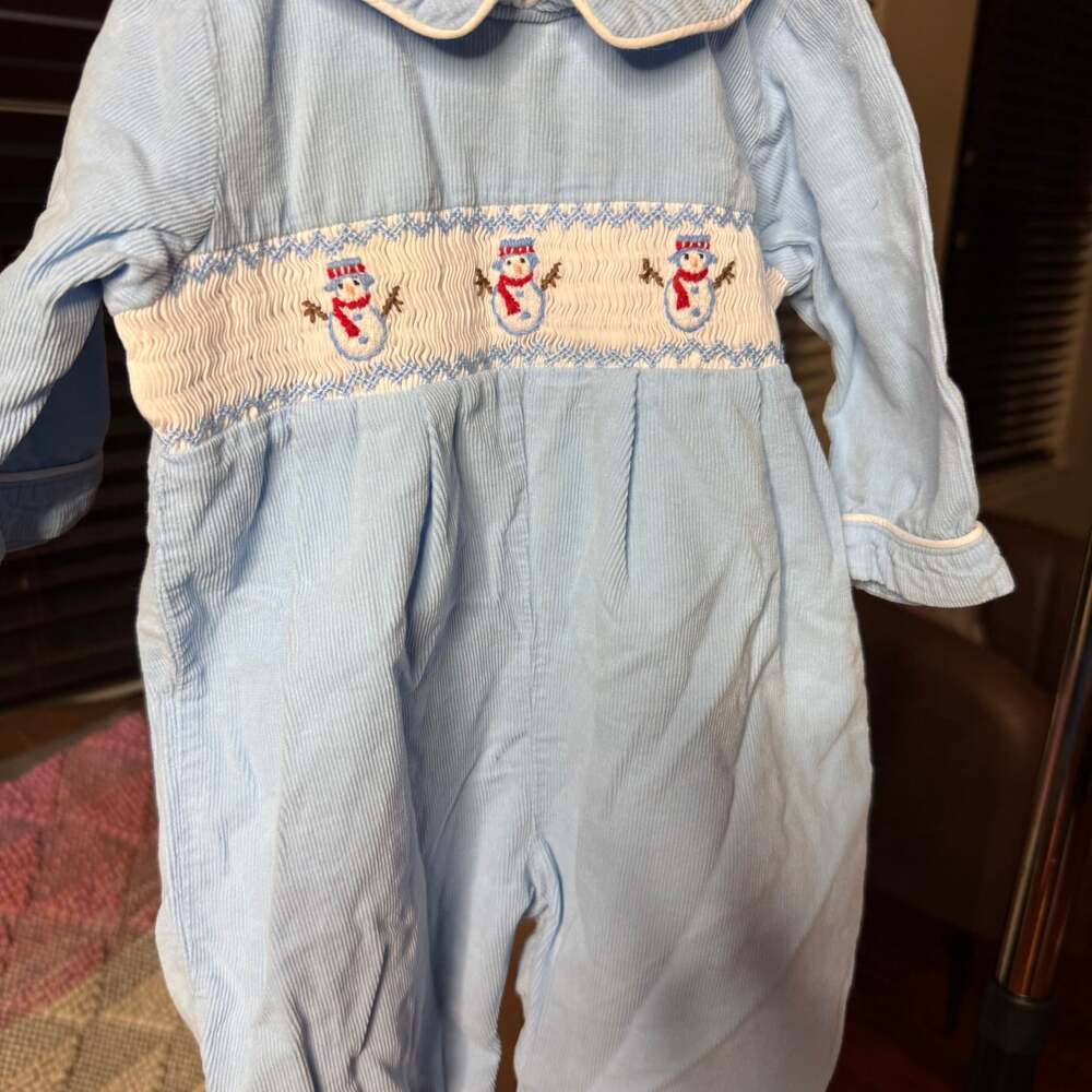 Baby boys FANTAISIE KIDS blue romper with smocked snowmen Size 9m